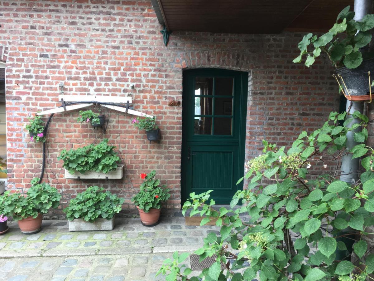 Bed and Breakfast Ferme Brocart Bouvines Exterior foto